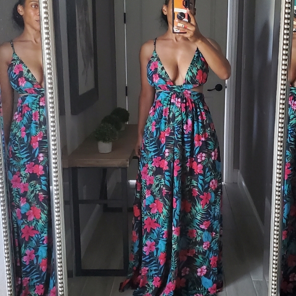 Floral maxi dress - Picture 3 of 7